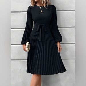 Pre-Owned Black SHEIN LUNE Lantern Sleeve Pleated Hem Belted Dress